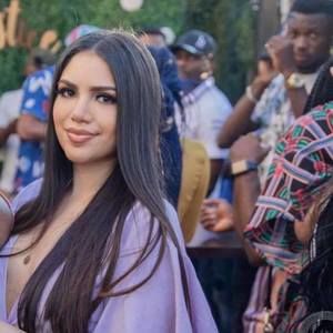 Meet your Posher, Maria